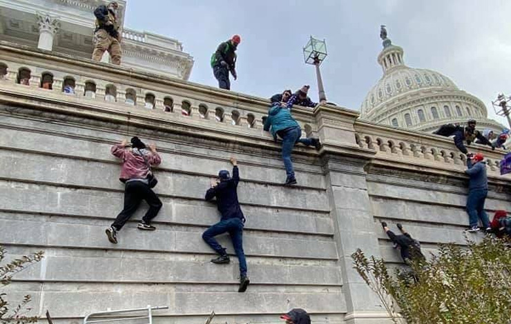 Escenas de guerra en Capitol Hill?
