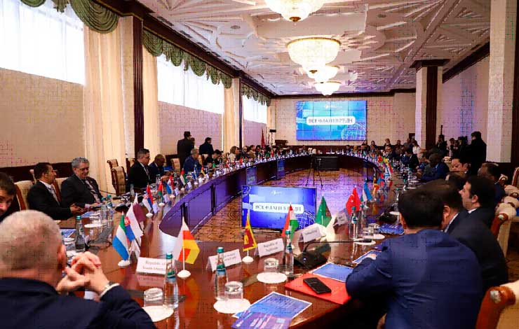 NOTA DE PRENSA: EN MESA REDONDA “TODAS LAS BANDERAS EN RUDN”