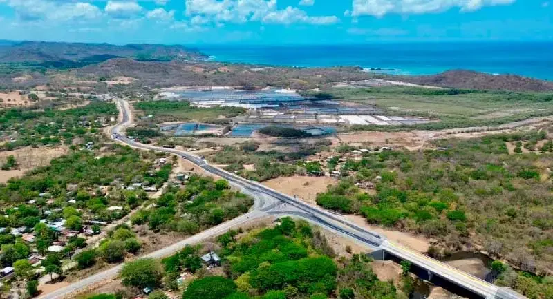 Pueblo recibe tercer tramo de la Costanera