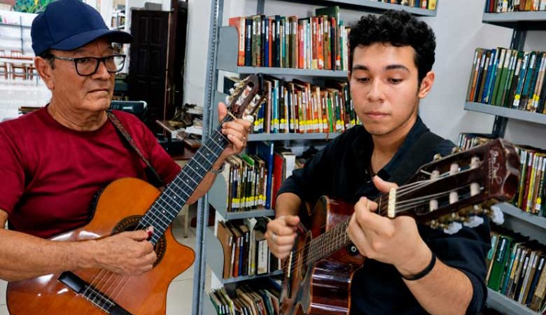 Cantata y poesía en Día de la Dignidad Nacional