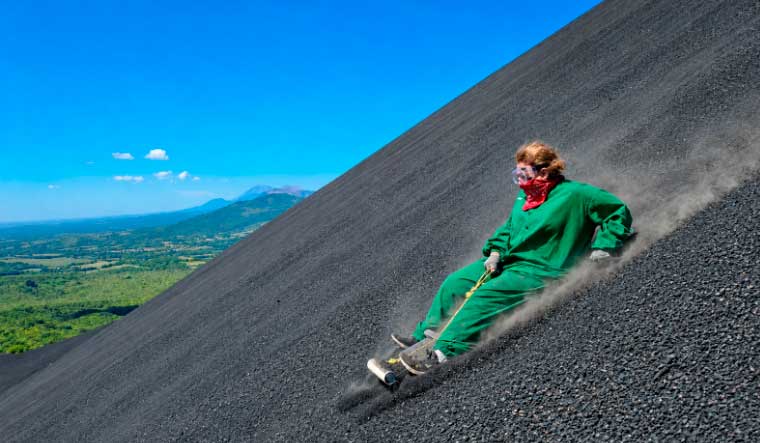 Volcán Cerro Negro recibe más visitas de turistas